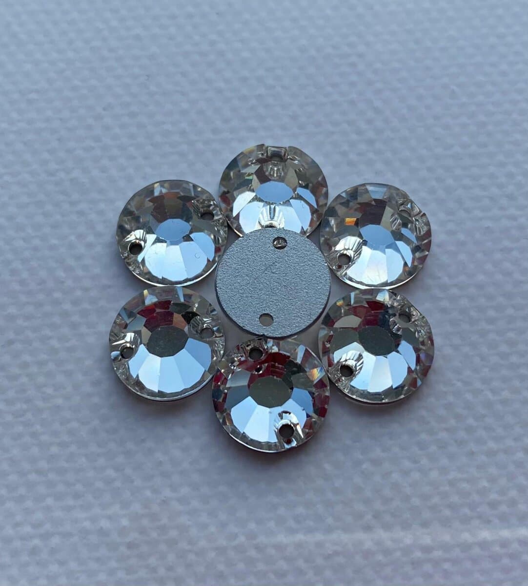 VIVA12 Chaton Rose 2 Loch 10mm Crystal F