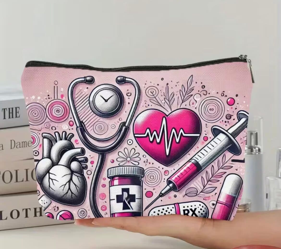 Erste-Hilfe-Tasche für unterwegs medicine bag mit Herz
