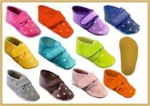 IWA Krabbelschuhe farbig mit Klettverschluss Mod. 282 Sterne Gummisohle